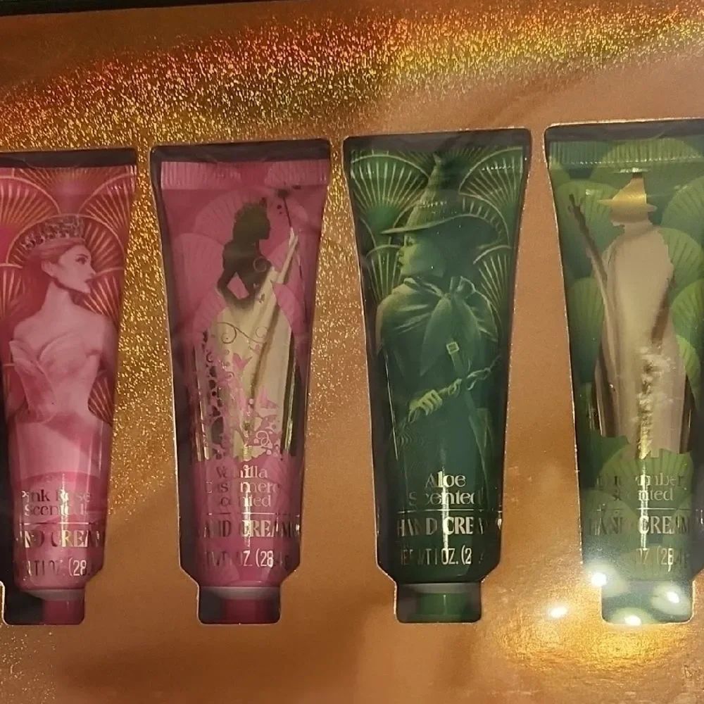 Wicked Bath & Body Gift Set - Collection - Picture 4 of 7